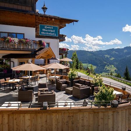 Das Gruenholz Aparthotel Mühlbach am Hochkönig Esterno foto