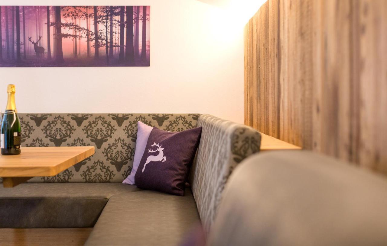 Das Gruenholz Aparthotel Mühlbach am Hochkönig Esterno foto