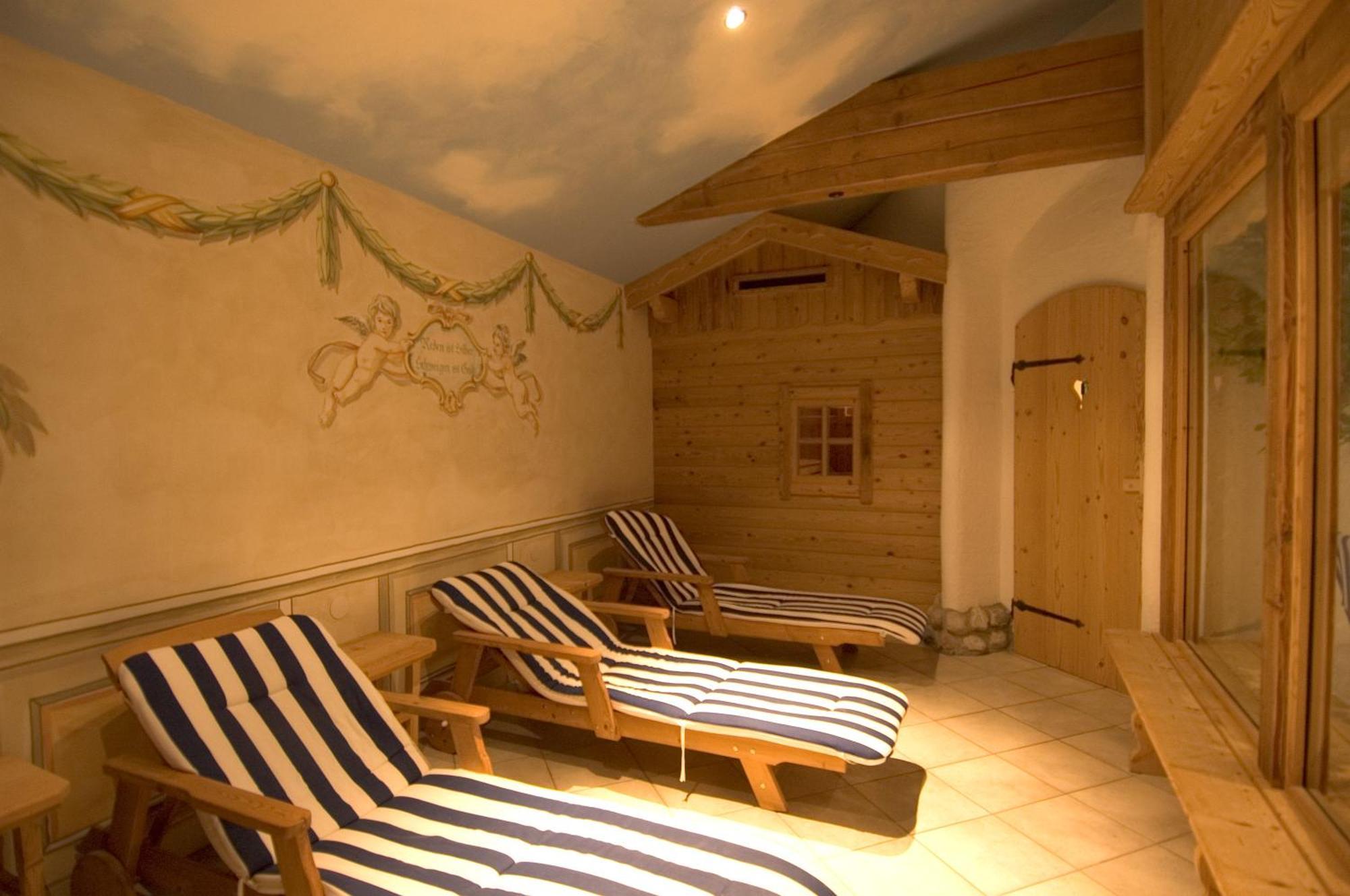 Das Gruenholz Aparthotel Mühlbach am Hochkönig Esterno foto