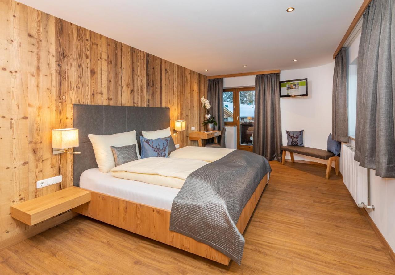 Das Gruenholz Aparthotel Mühlbach am Hochkönig Esterno foto