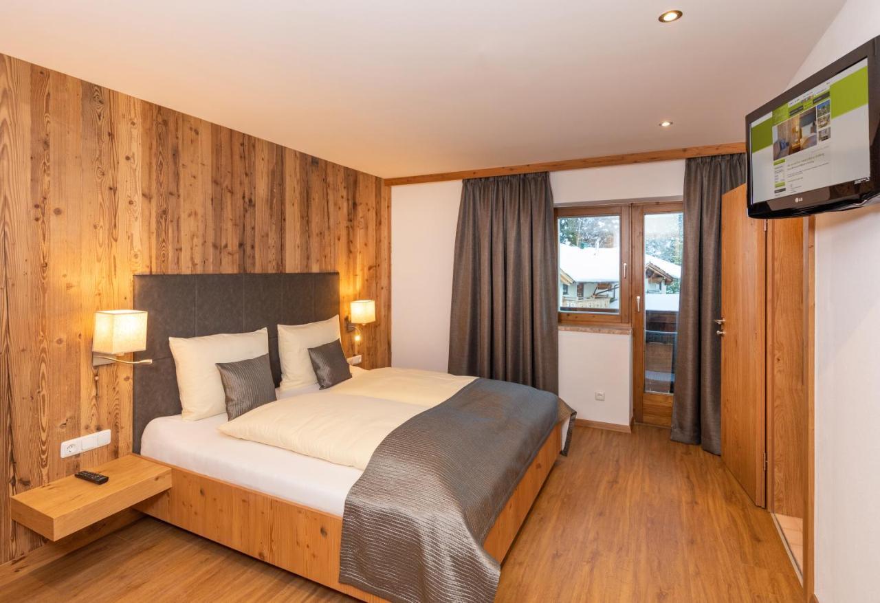 Das Gruenholz Aparthotel Mühlbach am Hochkönig Esterno foto