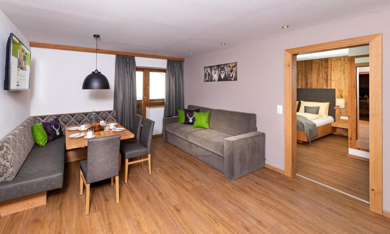 Das Gruenholz Aparthotel Mühlbach am Hochkönig Esterno foto