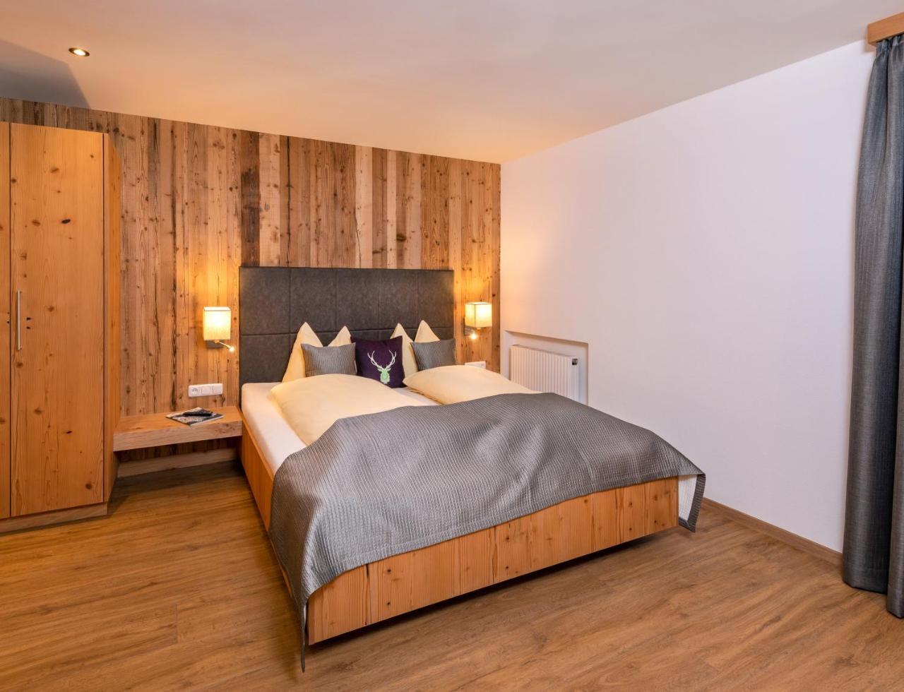 Das Gruenholz Aparthotel Mühlbach am Hochkönig Esterno foto
