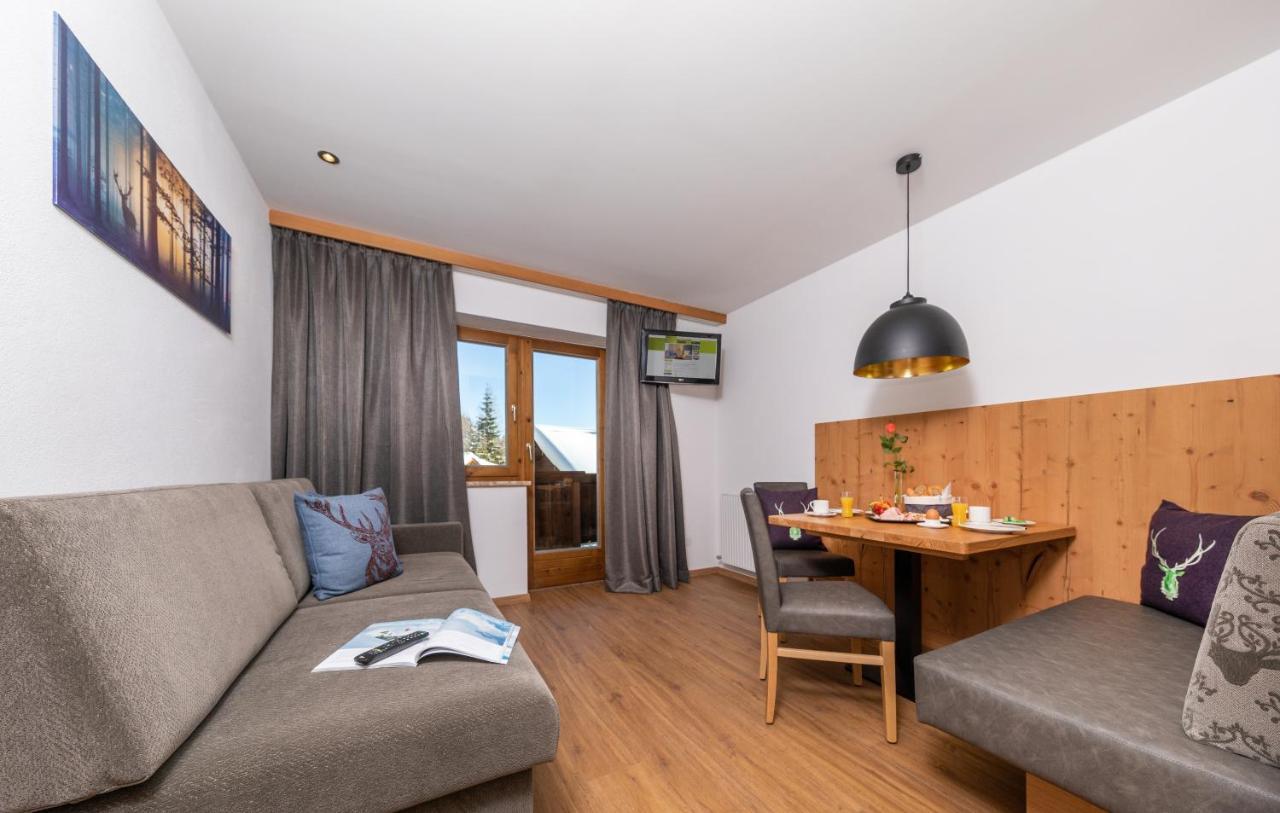 Das Gruenholz Aparthotel Mühlbach am Hochkönig Esterno foto