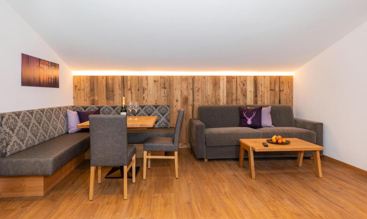 Das Gruenholz Aparthotel Mühlbach am Hochkönig Esterno foto